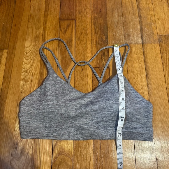 Old Navy Gray Women's Cross Back Sports Bra - Picture 3 of 5